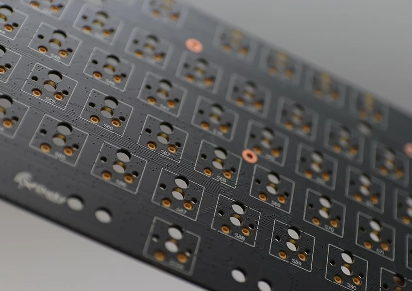 Tastierë mekanike Ducky One 3 Mini, RGB, Cherry MX Red, USB Type-C, e zezë