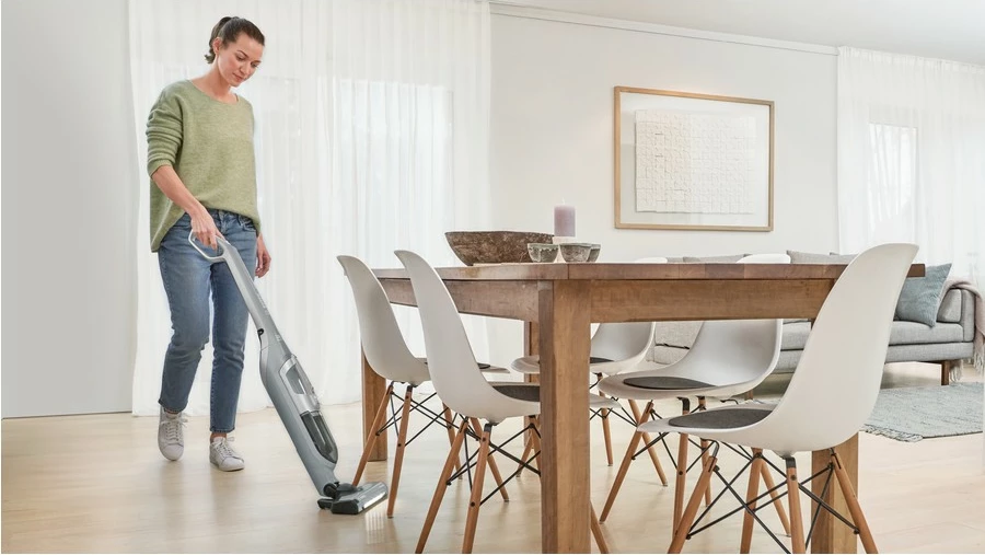 Fshesë me korrent 2-në-1 Bosch Serie 4 BBH3K2801, Pa qese, Argjendtë