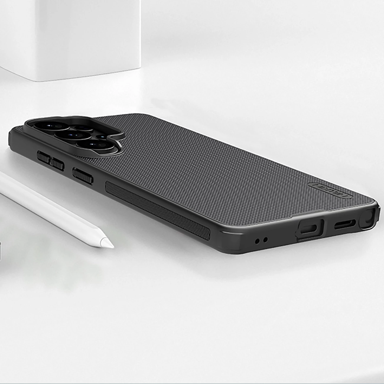 Mbështjellës Nillkin Super Frosted Shield Pro Magnetic MagSafe për Samsung Galaxy S26 Ultra, i zi