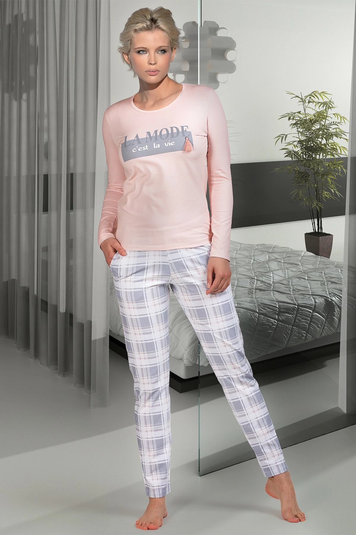 Set pizhamash për gra, Jumeon, 002-000666, rozë e lehtë