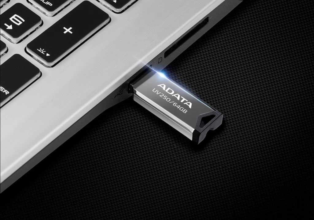 USB Adata UV250, 32GB, 2.0  