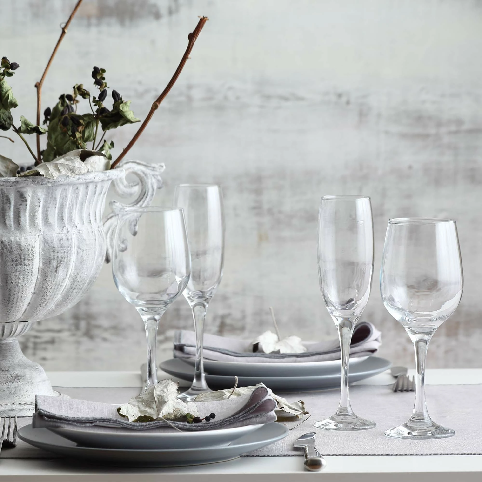 Gotë vere LAV HORECA Valencia 300 ml, transparente, set 6 copë