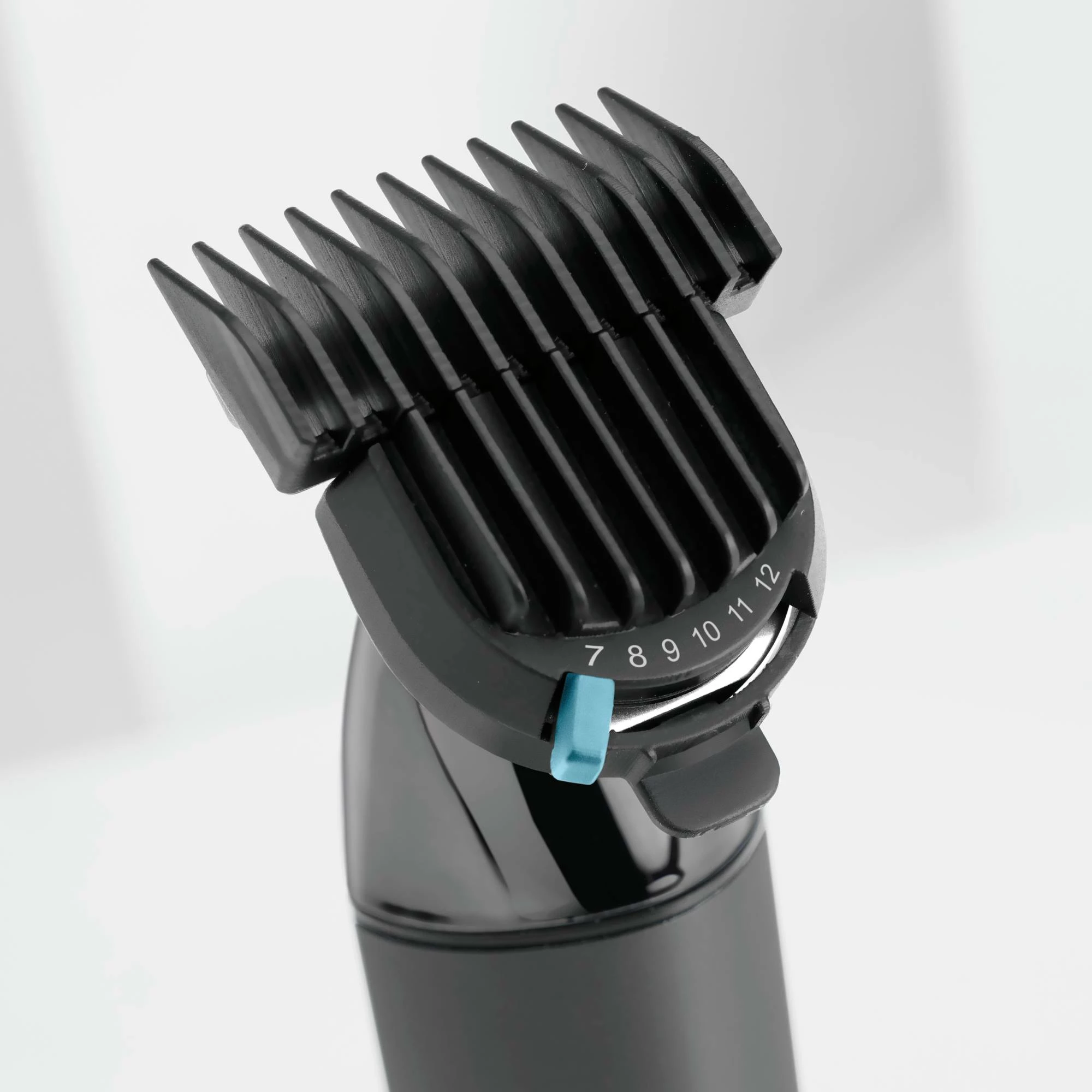 Makinë rroje dhe trimer BaByliss T991E Super-X Metal, teh T japonez 40 mm, precizion 0.2 mm, 2 krehra 1-12 mm, USB, waterproof, Black Chrome, me kuti
