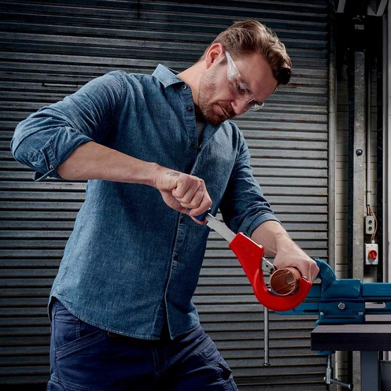 Prerëse tubash Knipex 90 31 03 BK, për bakër, bronz, çelik, 260mm, blu/kuqe