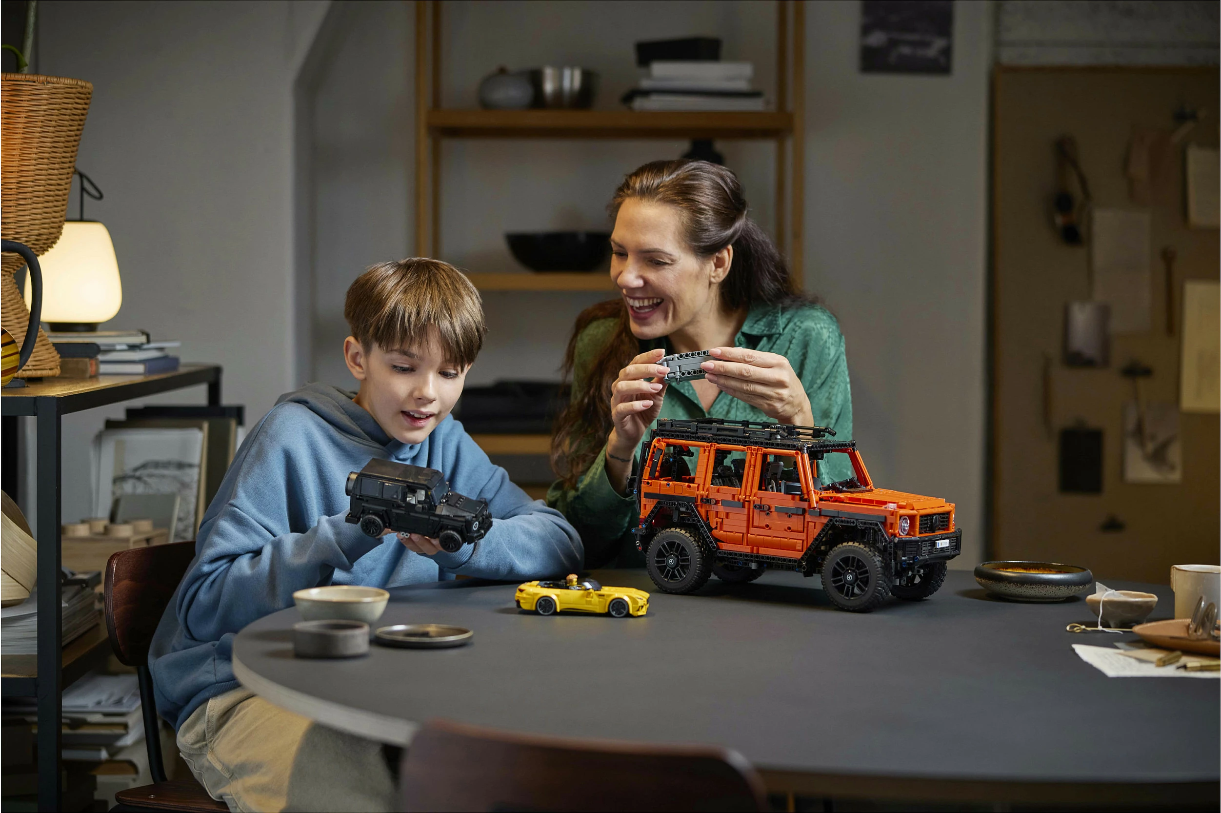 Set ndërtimi LEGO Mercedes-Benz G 500, 2891 pjesë, shumëngjyrëshe