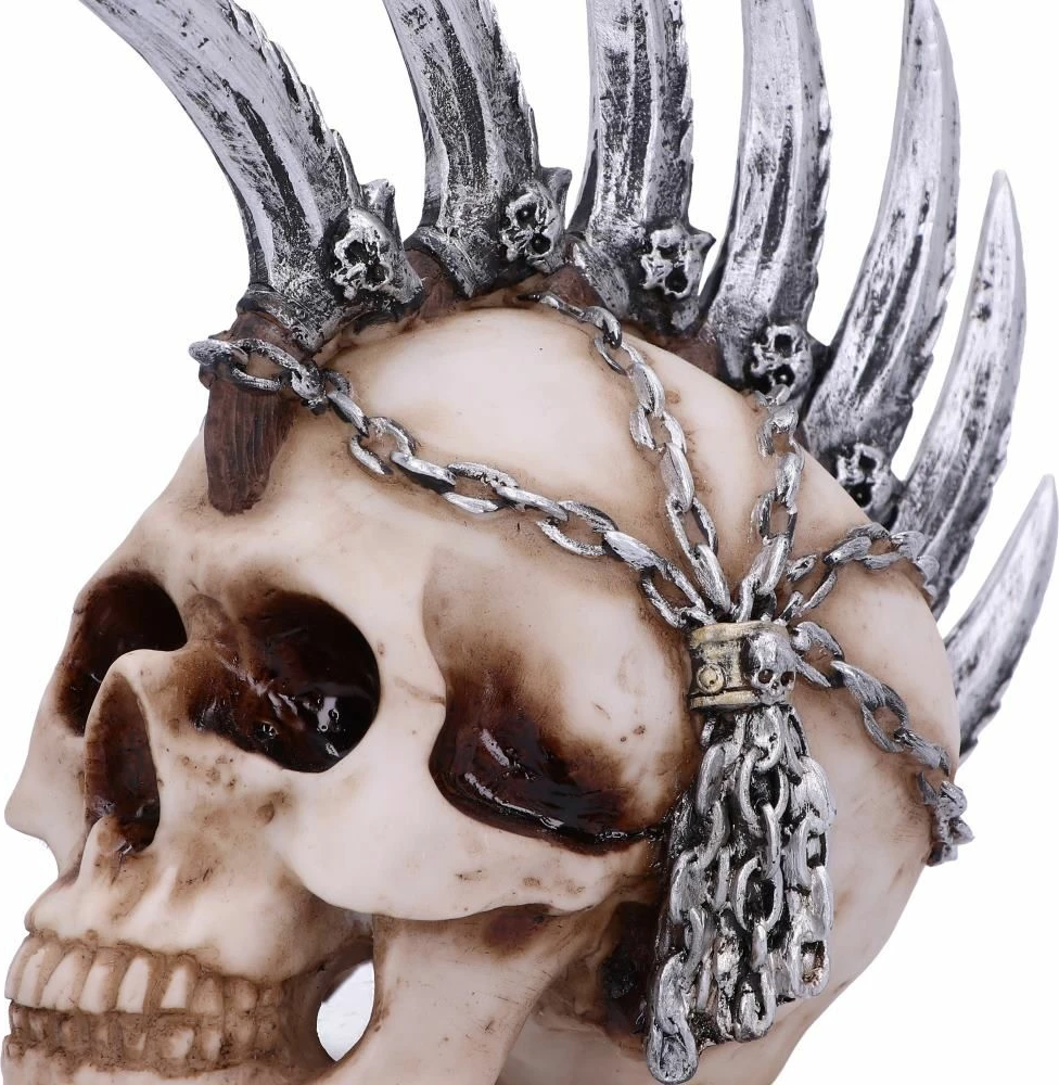 Figurinë Nemesis Now Chain Blade, rrëshirë e pikturuar me dorë, bezhë/argjend