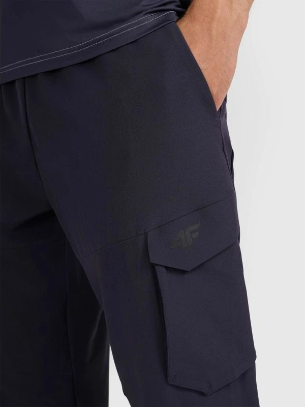 Pantallona sportive për meshkuj 4F, të zeza