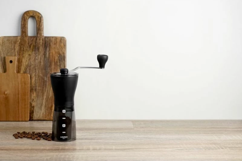 Mulli manual për kafe HARIO MSS-1DTB, i zi