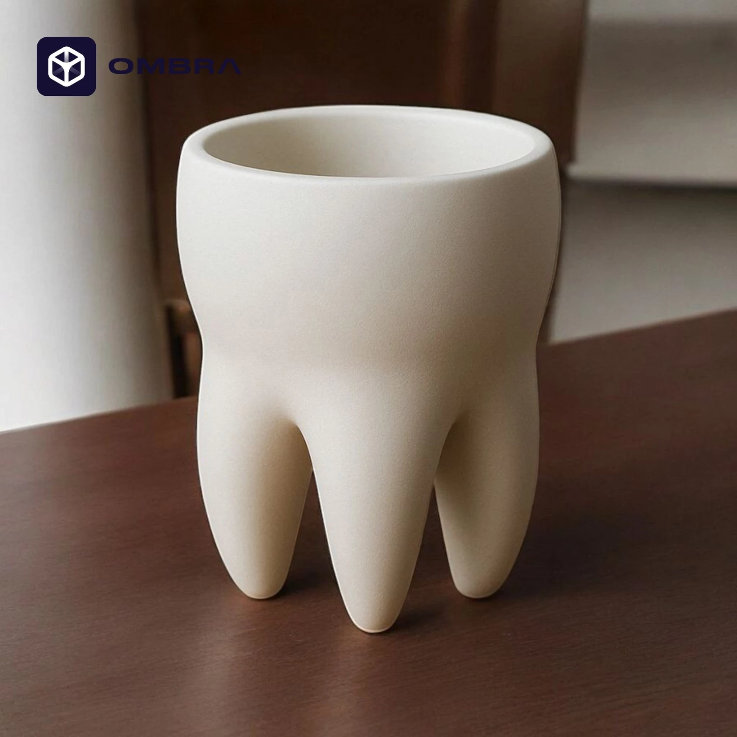 Vazo Dekorative në formë Dhëmbi- e bardhe