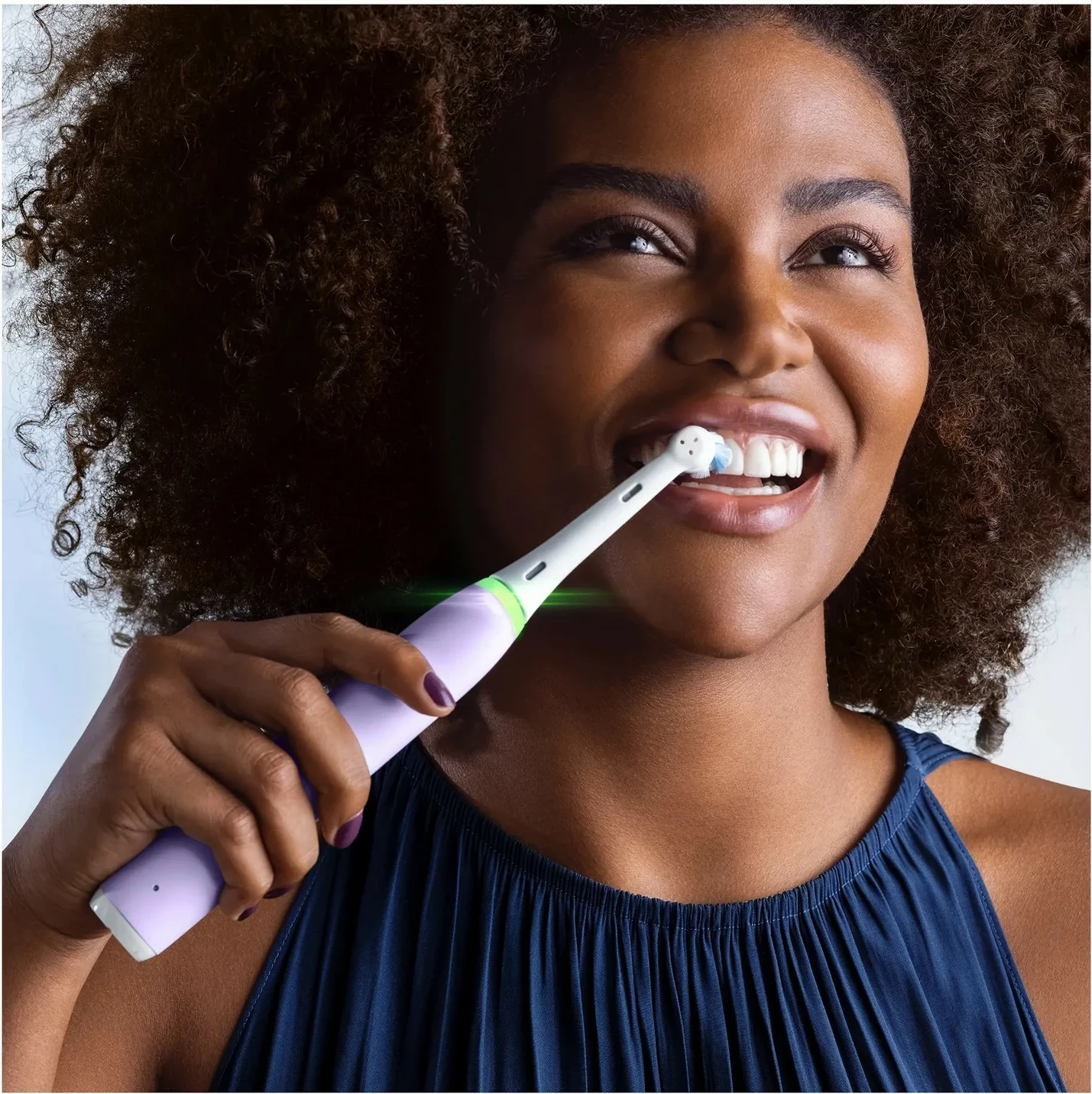 Furçë dhëmbësh elektrike Oral-B iO 4, Bluetooth, 4 mënyra pastrimi, ngjyrë lejla