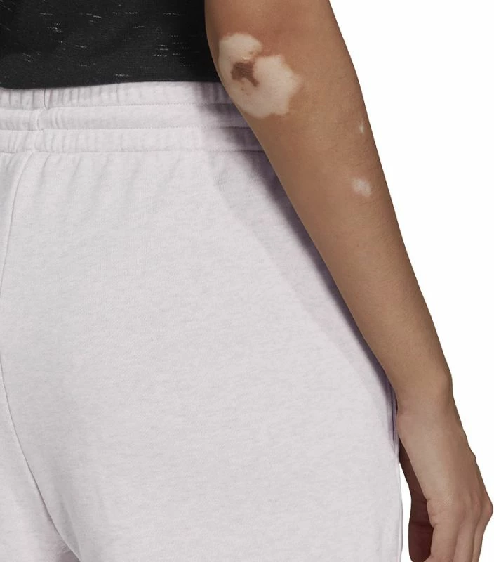 Shorce për femra adidas, të bardha