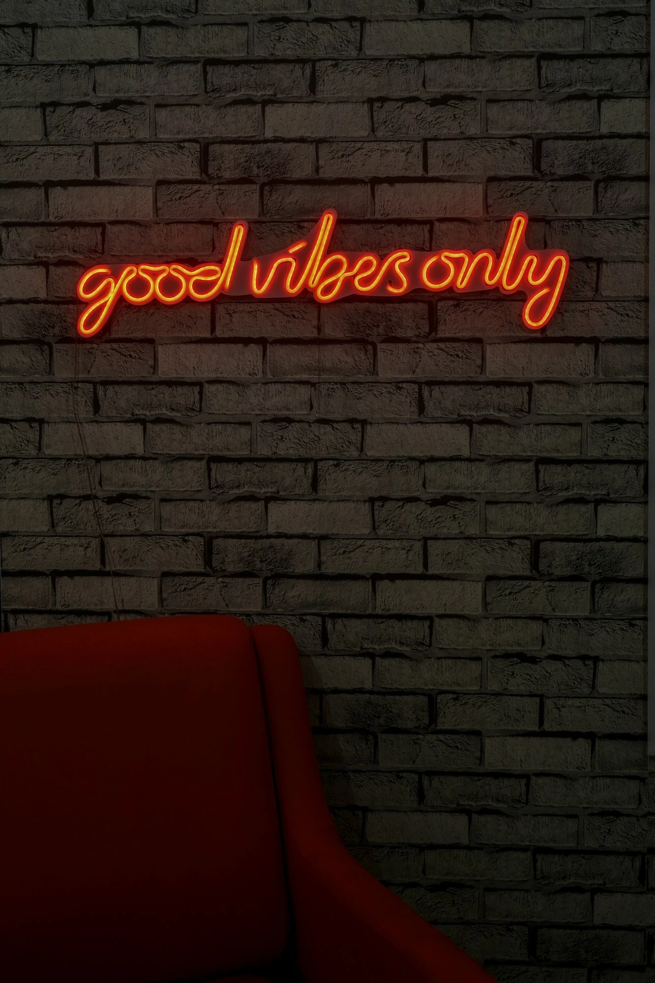 Dekorim plastik LED, Good Vibes Only, ngjyrë e kuqe