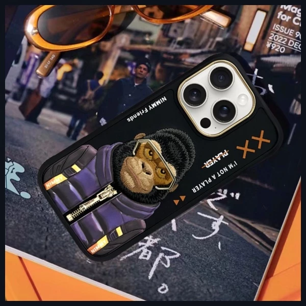 Mbështjellës Nimmy Cool&Cute 2.0 Monkey për iPhone 16 Pro 6.3", i zi