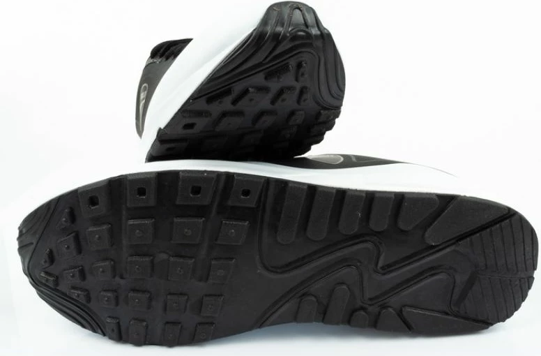 Atlete për meshkuj Inny, të bardha dhe të zeza