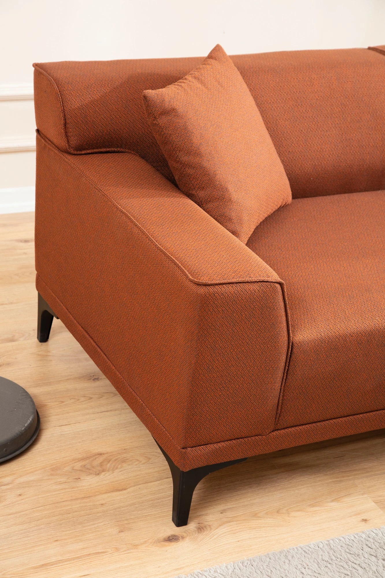 Këndare Petra R, portokalli, Atelier del Sofa