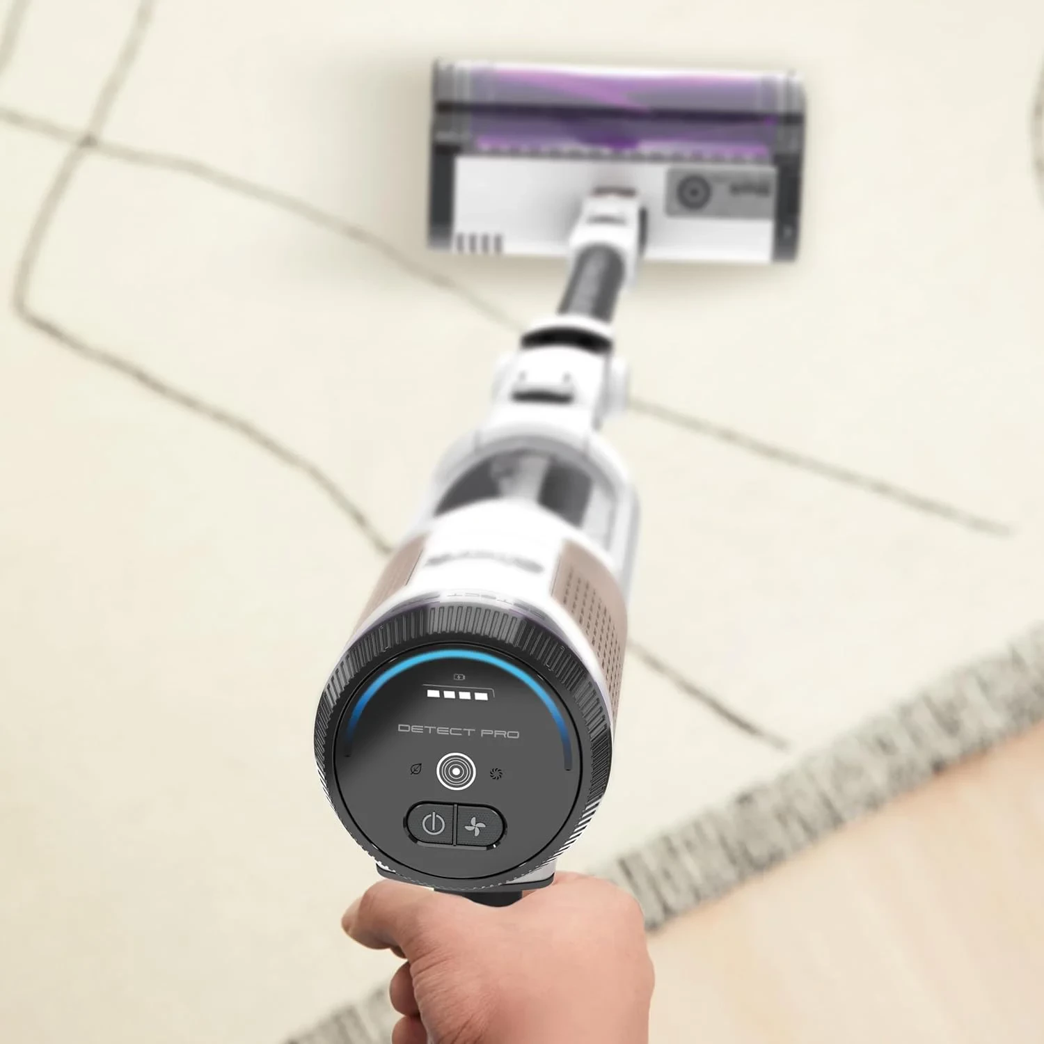 Fshesë me korrent pa kabllo me shkop, Shark, Detect PRO IW1611EU, 240 W, kapacitet 0.42 L, bateri deri 60 min, vetë-zbrazëse, White / Beats Brass