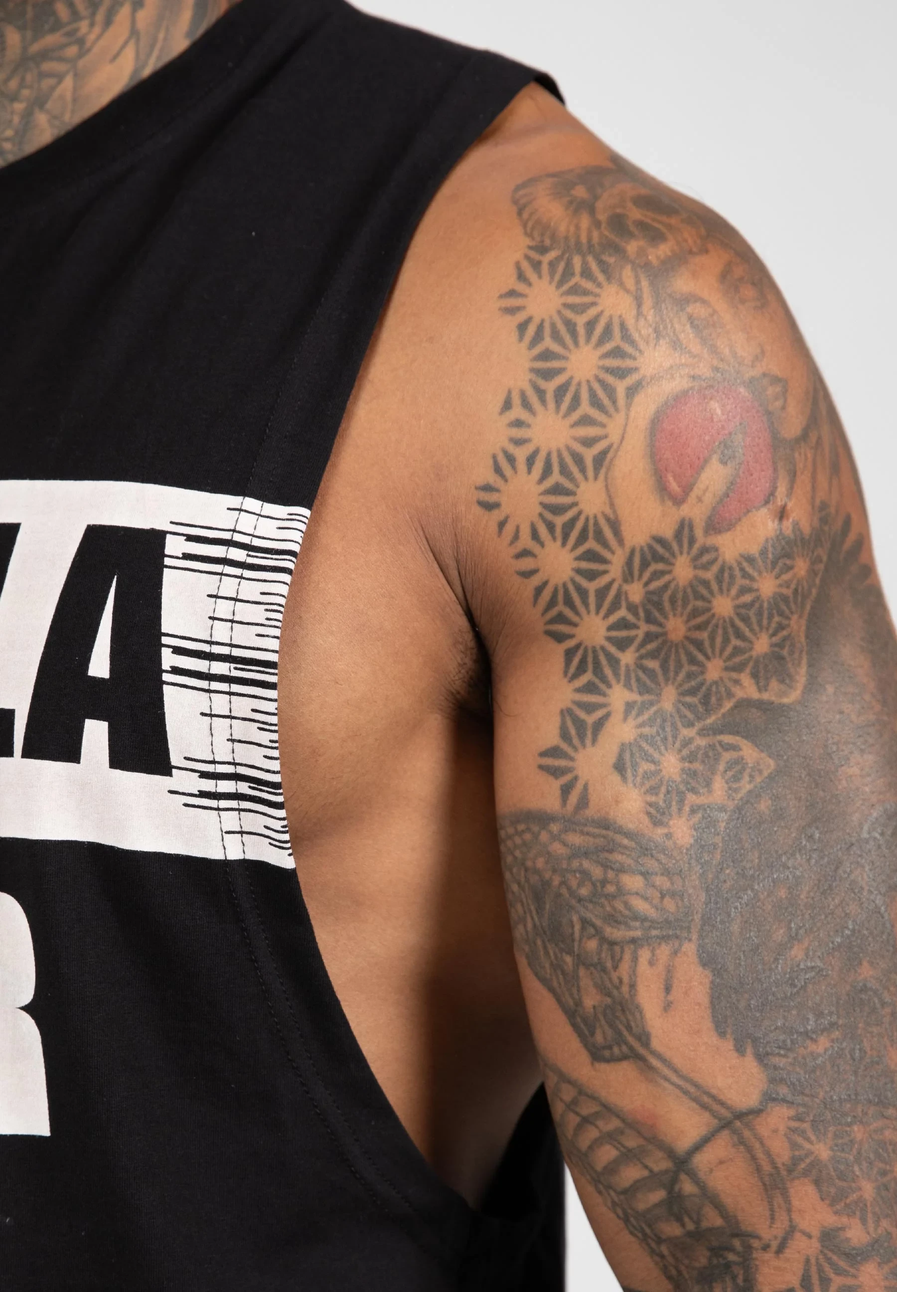 Lopez Drop Armhole Tank Top - Black [Madhësia: 2XL]
