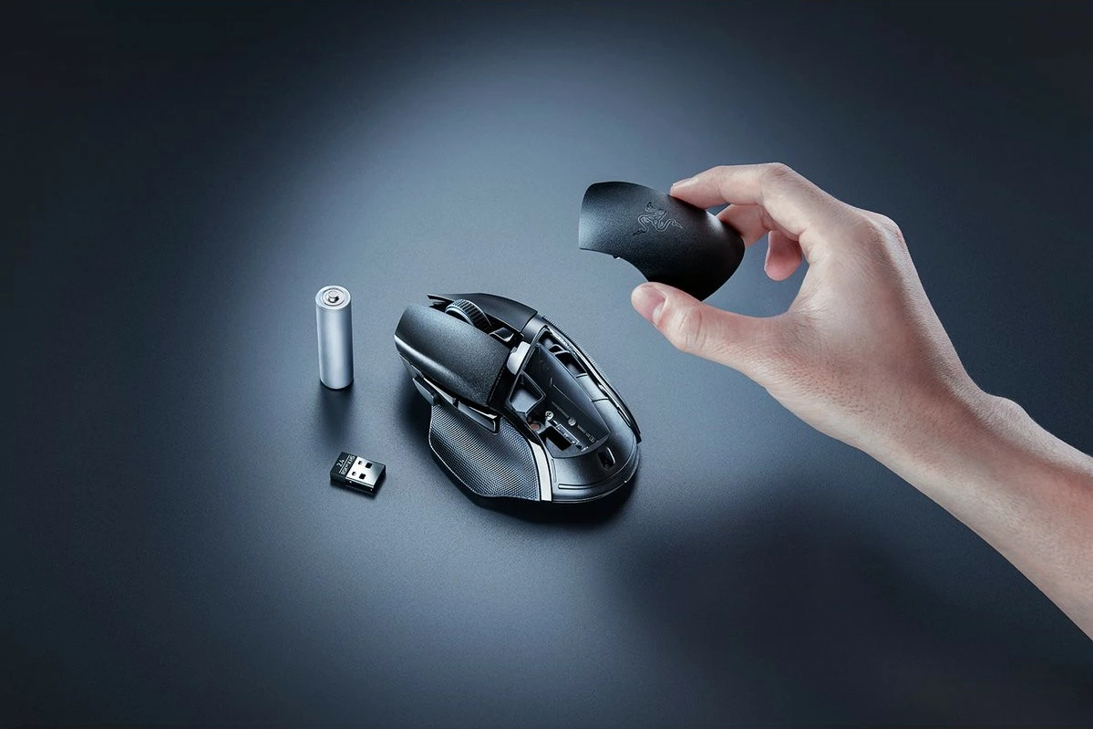 Maus Razer Basilisk V3 X HyperSpeed, Djathtas, Optik, Bluetooth, 18000 DPI, i zi