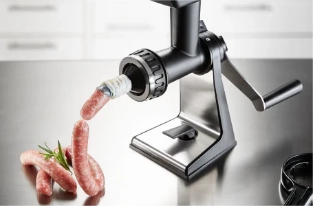 Makinë për bluar mishin GEFU G-19090, prej çeliku inox
