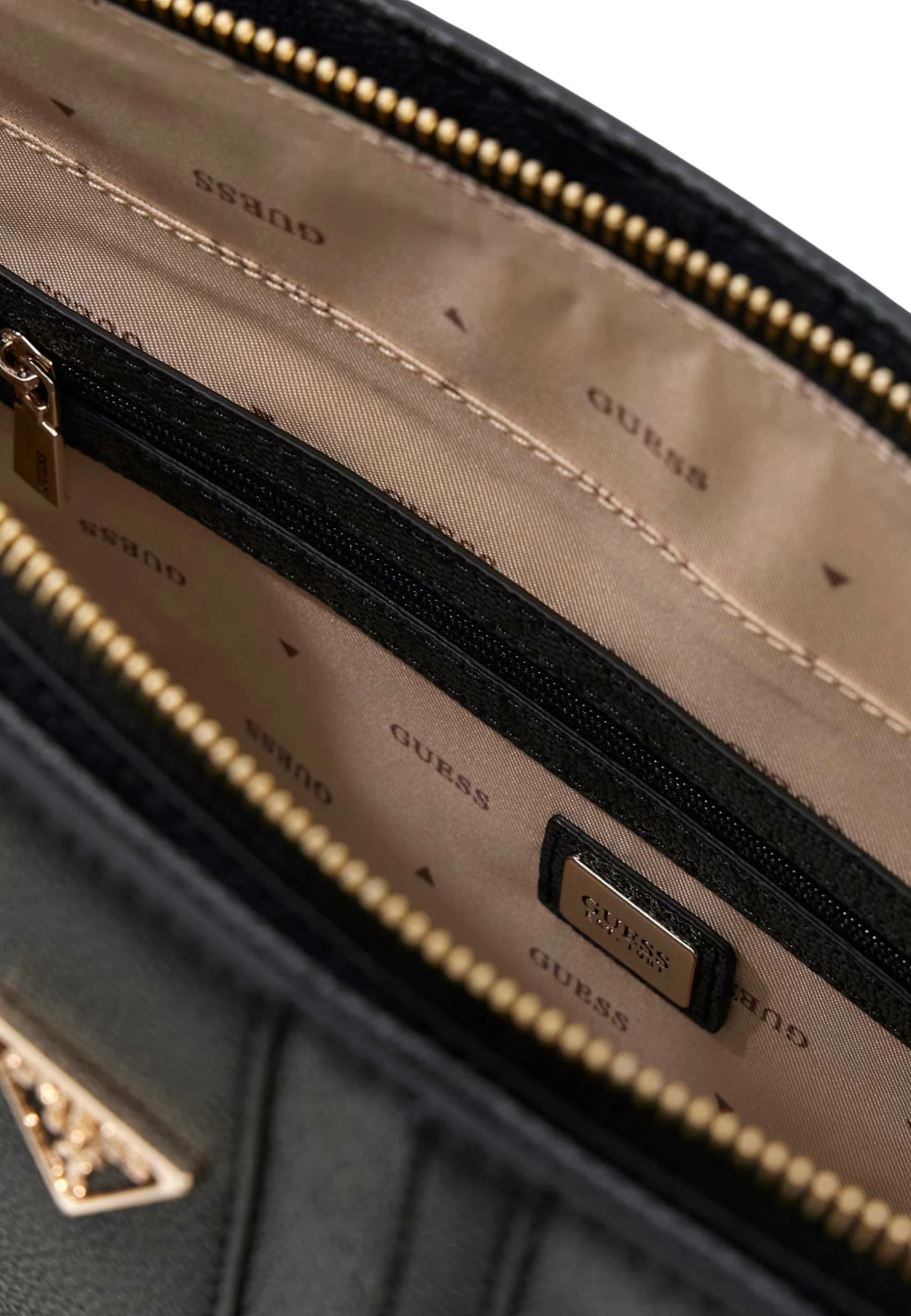 Çantë krahu për femra Guess Elsie HWSS96 72250, antracit