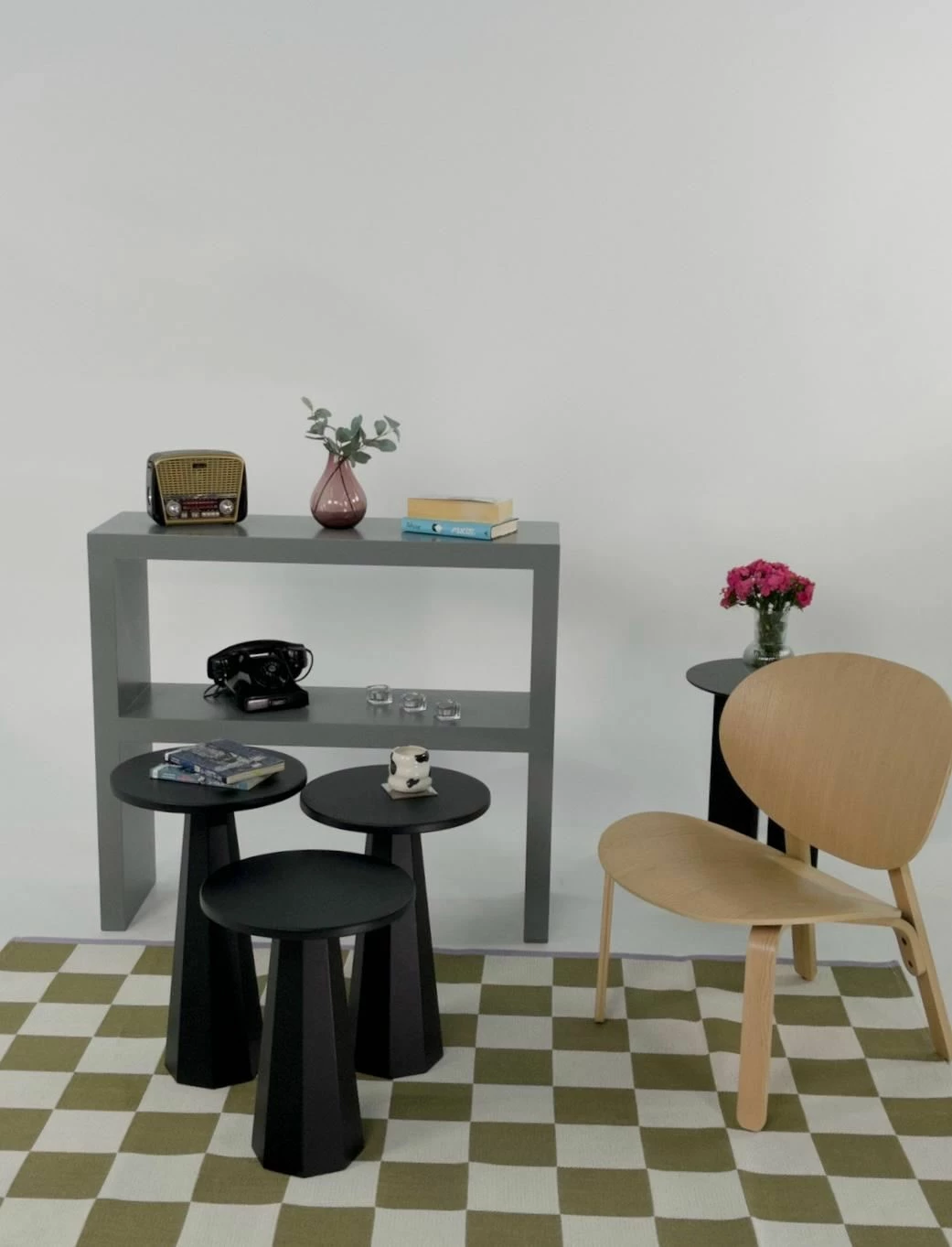 Set tavolinash anësore Skye Decor, Lilyum, të zeza (57 + 52 + 47)