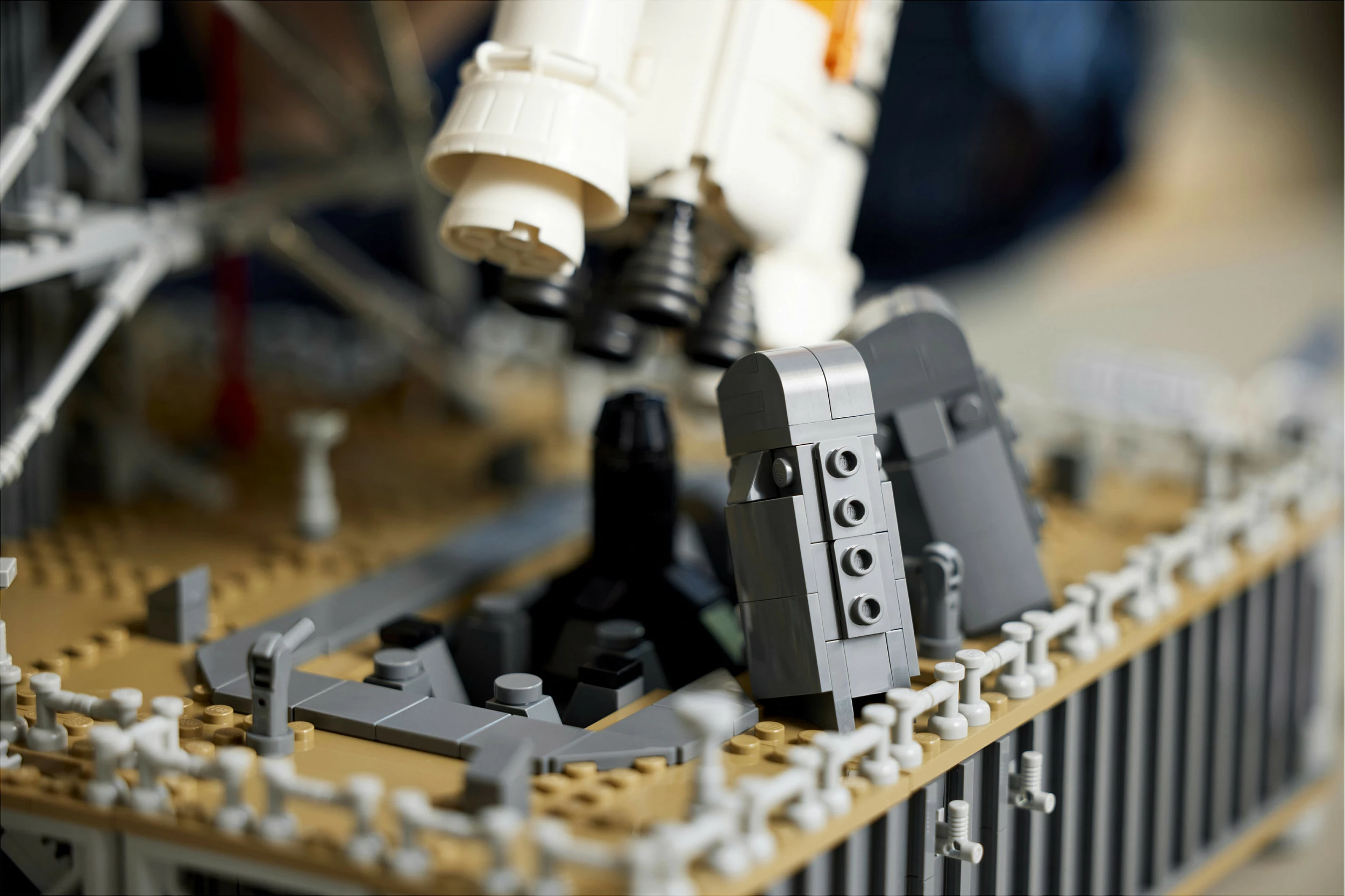 Set ndërtimi LEGO Icons NASA Artemis Space Launch System 10341, 3601 copë, multikolor