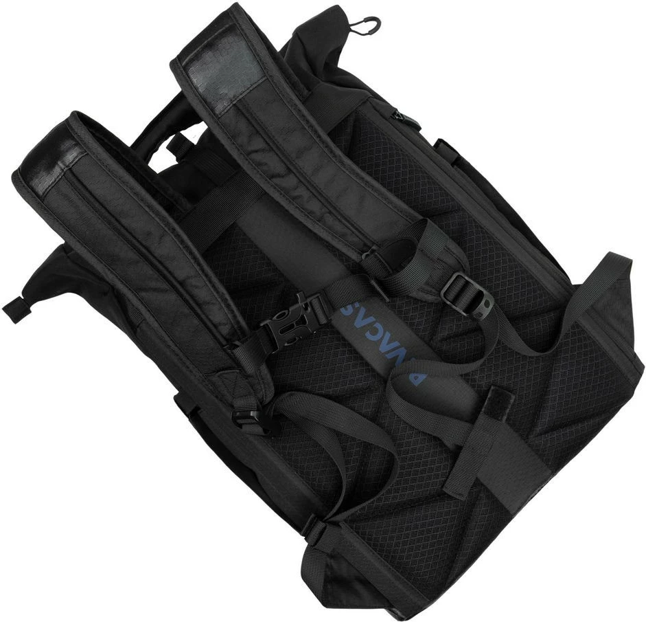 Çantë shpine RIVACASE Dijon 5321 për laptop 15.6 inç, e zezë