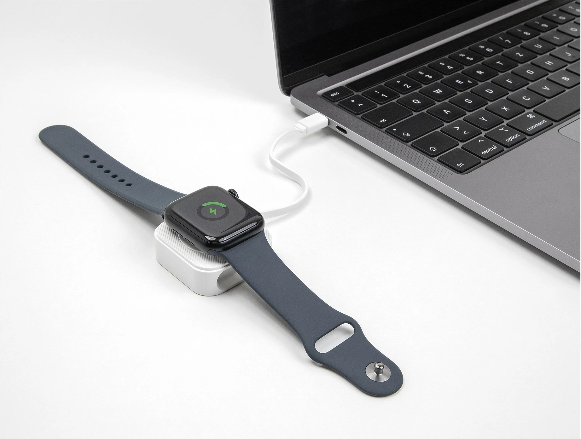 Pad karikimi USB-C DeLOCK për Apple Watch, 2.5 W, magnetik, i bardhë