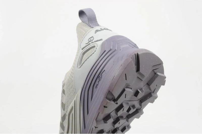 Atlete trekking për femra Aku, gri-lejla