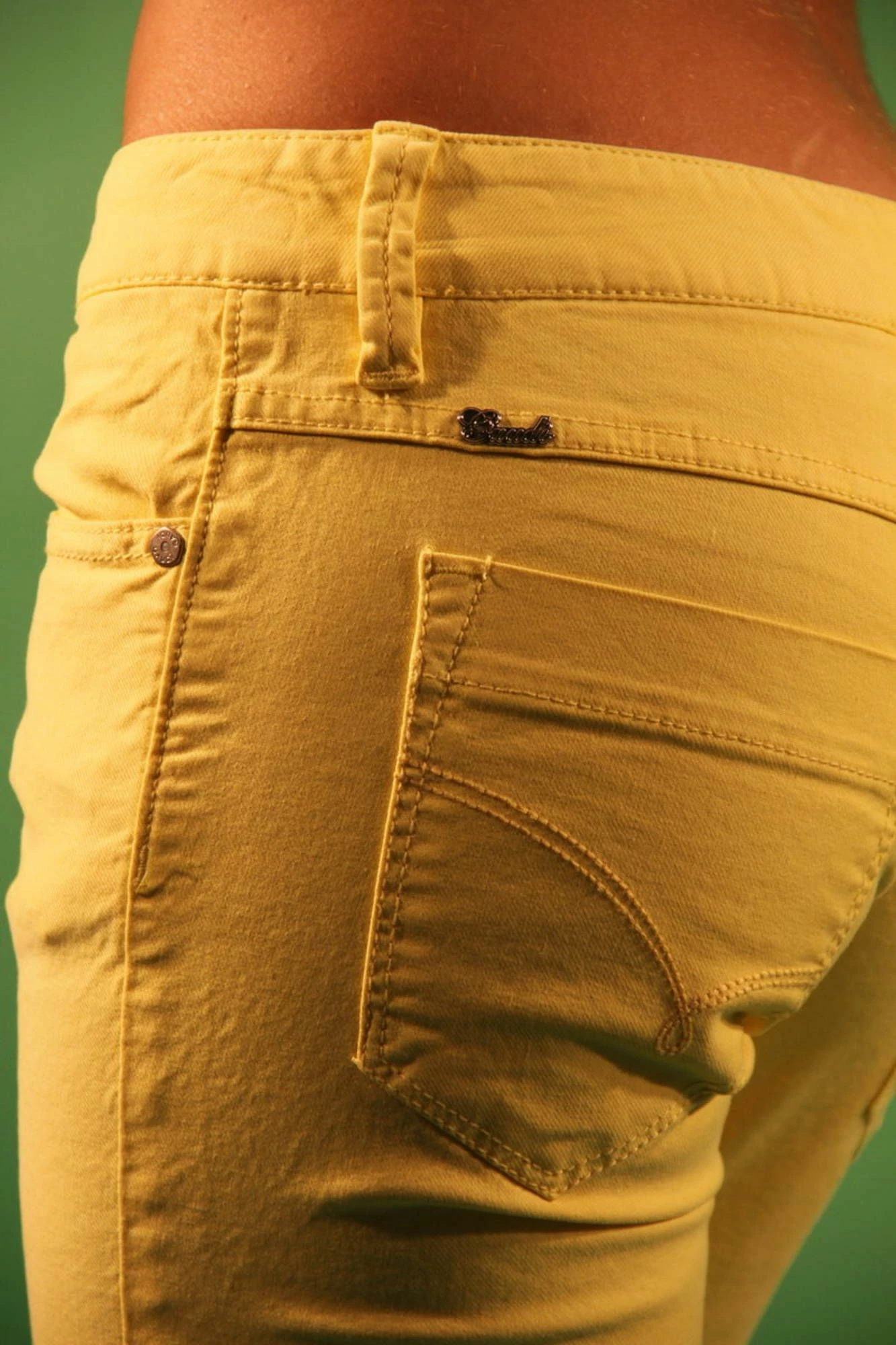 Pantallona femra GAUDÌ, të verdha