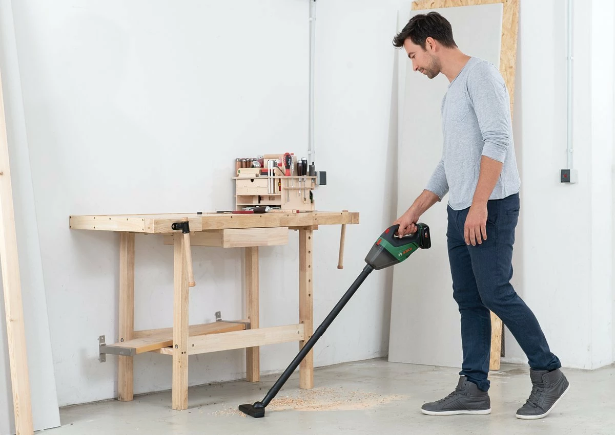 Fshesë me vakum dore Bosch UniversalVac 18, 18 V, 500 ml, jeshile