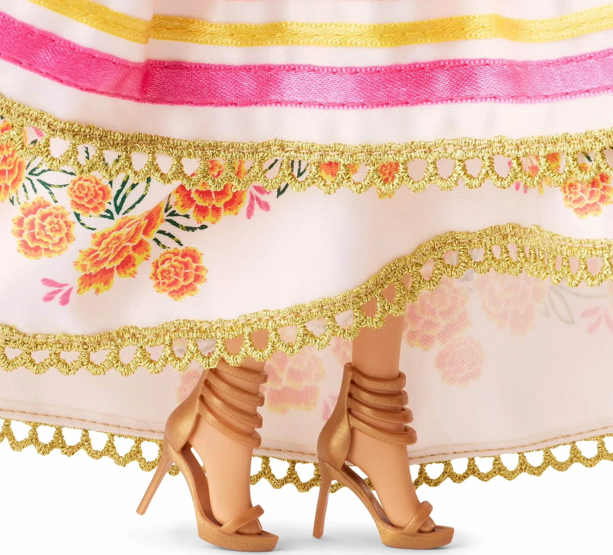 Kukull Barbie Mattel Signature Día de Muertos 2025 JBJ05, fustan dekorativ ivory, set me stand dhe certifikatë