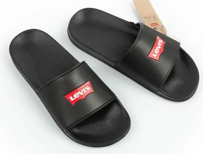 Papuqe femra Levi's, të zeza [Madhësia: 37]