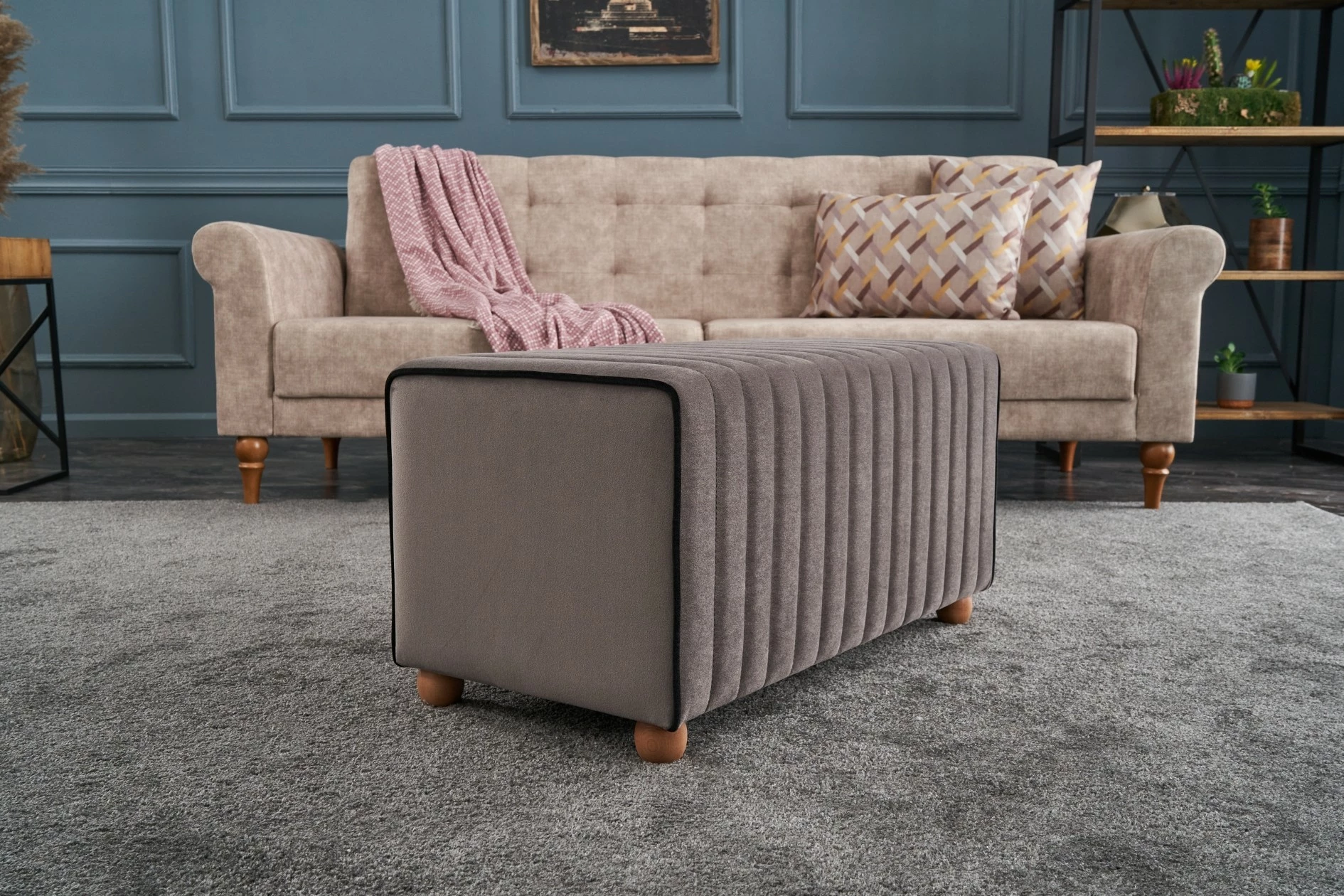 Puf Mabel, kadife ngjyrë mink, Atelier del Sofa