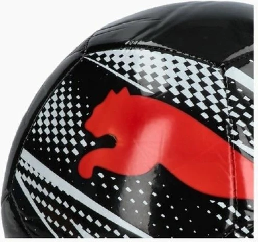 Top futbolli Puma, e zezë