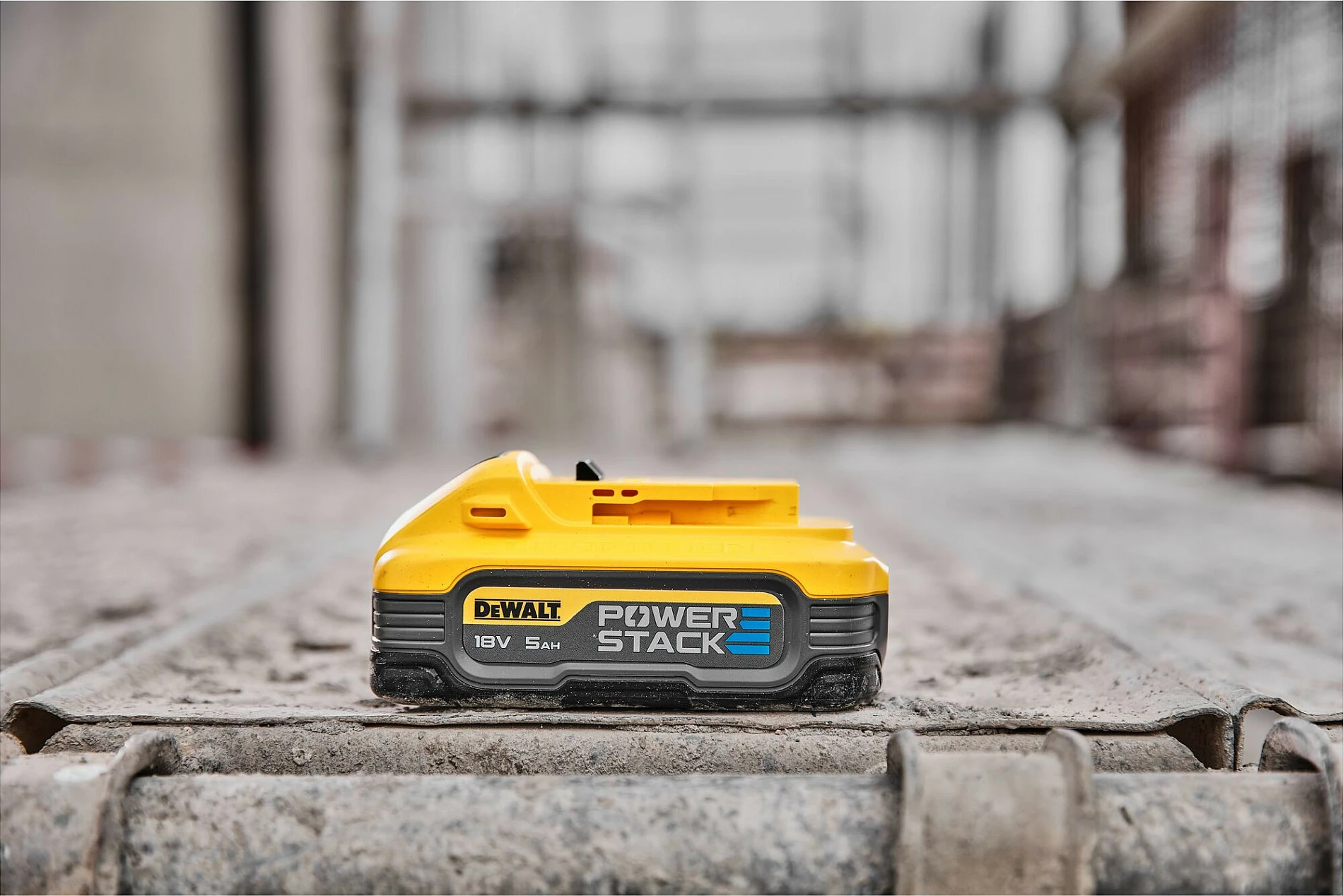 Bateri DeWALT POWERSTACK DCBP518, 18V 5Ah, verdhë/zi