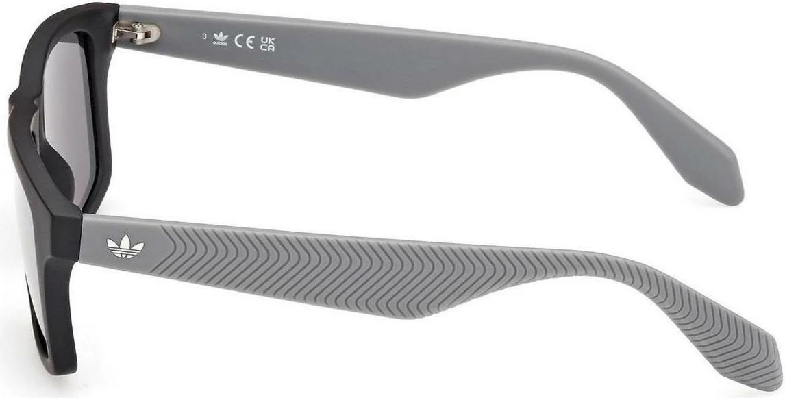 Syze dielli adidas Originals Navigator OR0115 02C unisex, të zeza [Madhësia: 54]