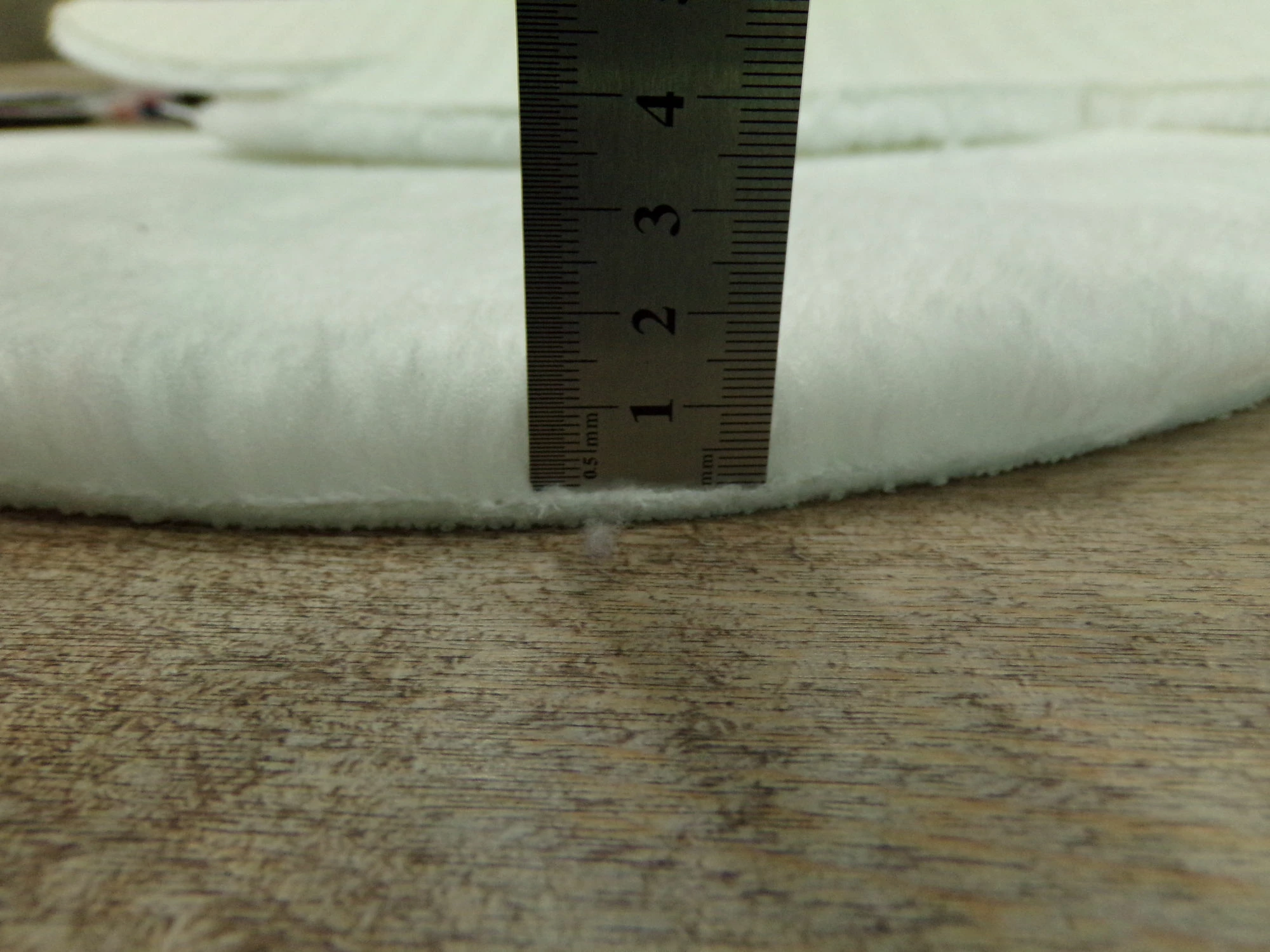 Qilim i bardhë, formë lule, 80x80cm, Conceptum Hypnose Daisy Plush