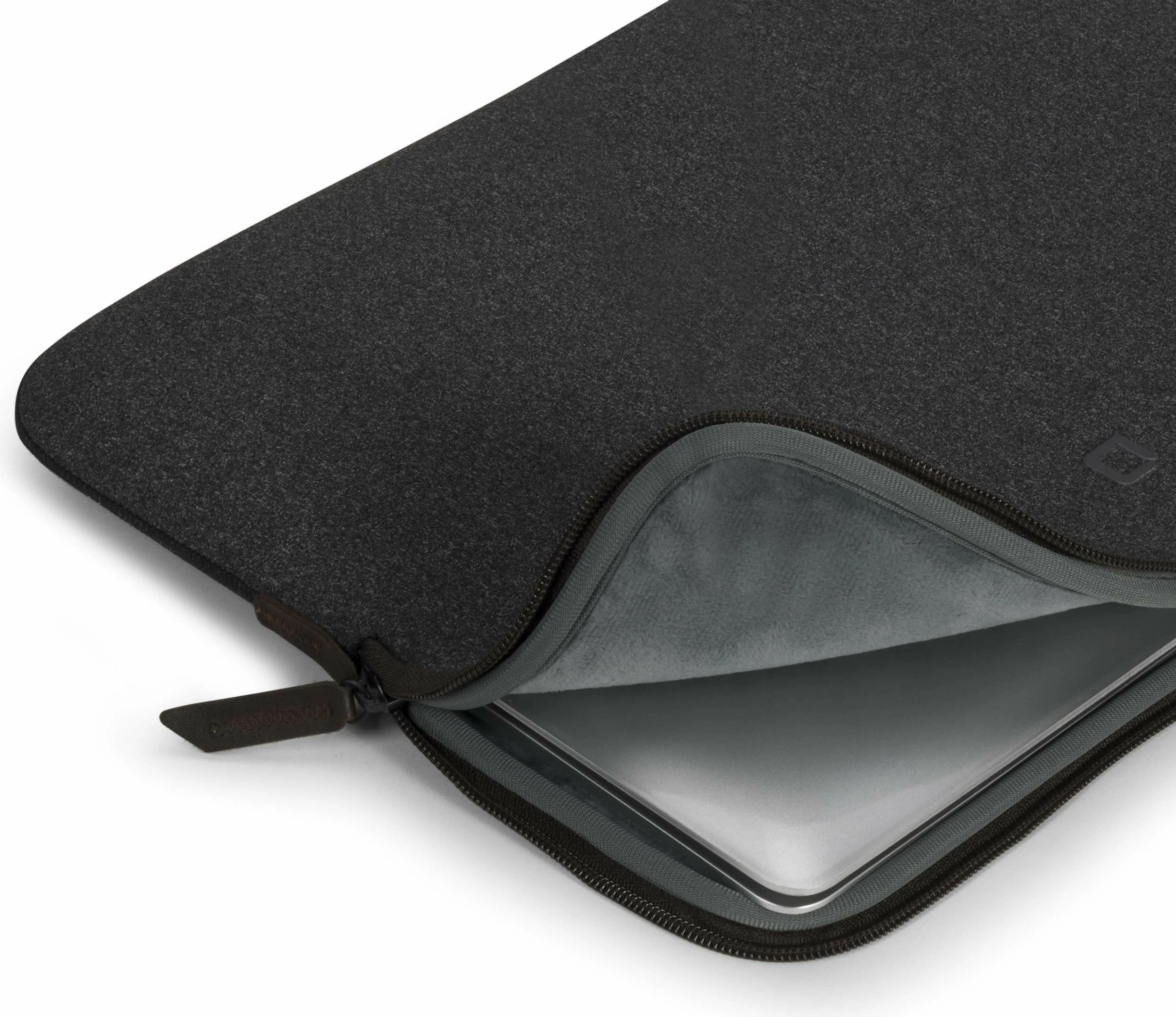 Mbështjellës DICOTA SKIN URBAN për MacBook Air, ngjyrë e zezë