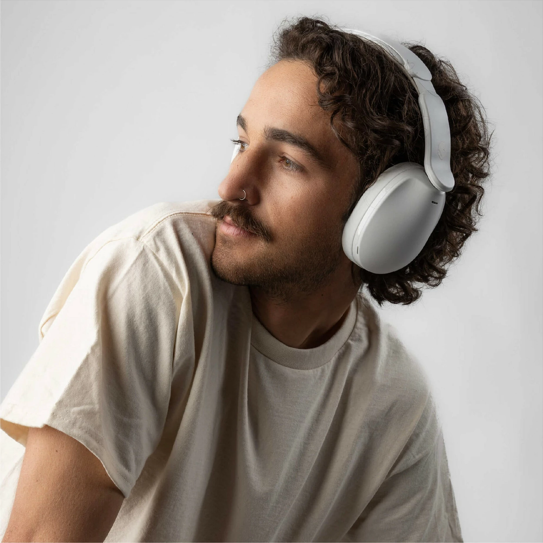 Kufje Skullcandy Hesh 360, Bluetooth 5.3, Over-Ear, 100 orë bateri, të bardha