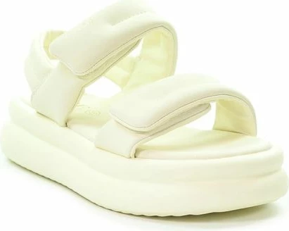 Sandale për femra Goe, bezhë