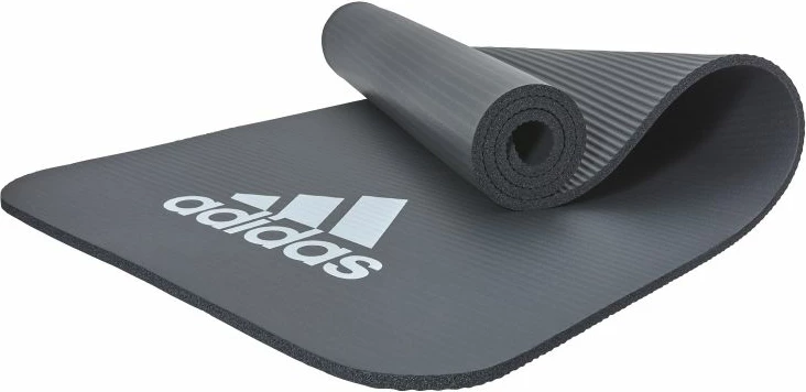 Tapi për stërvitje adidas, i zi