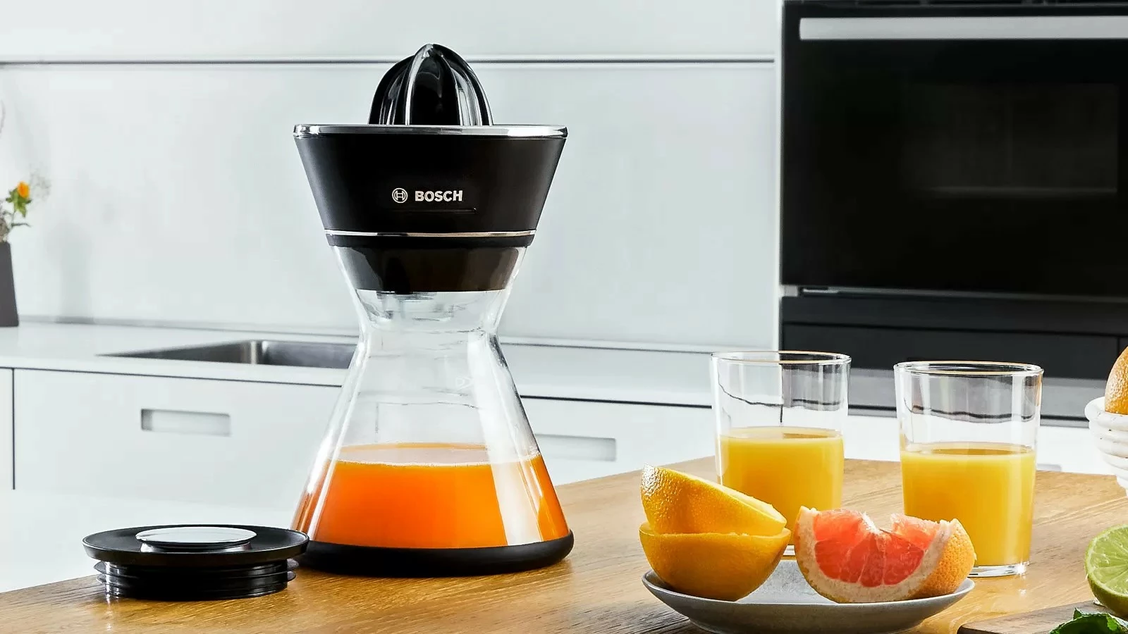 Shtrydhëse agrumesh Bosch MCP72GPB, 1L, e zezë