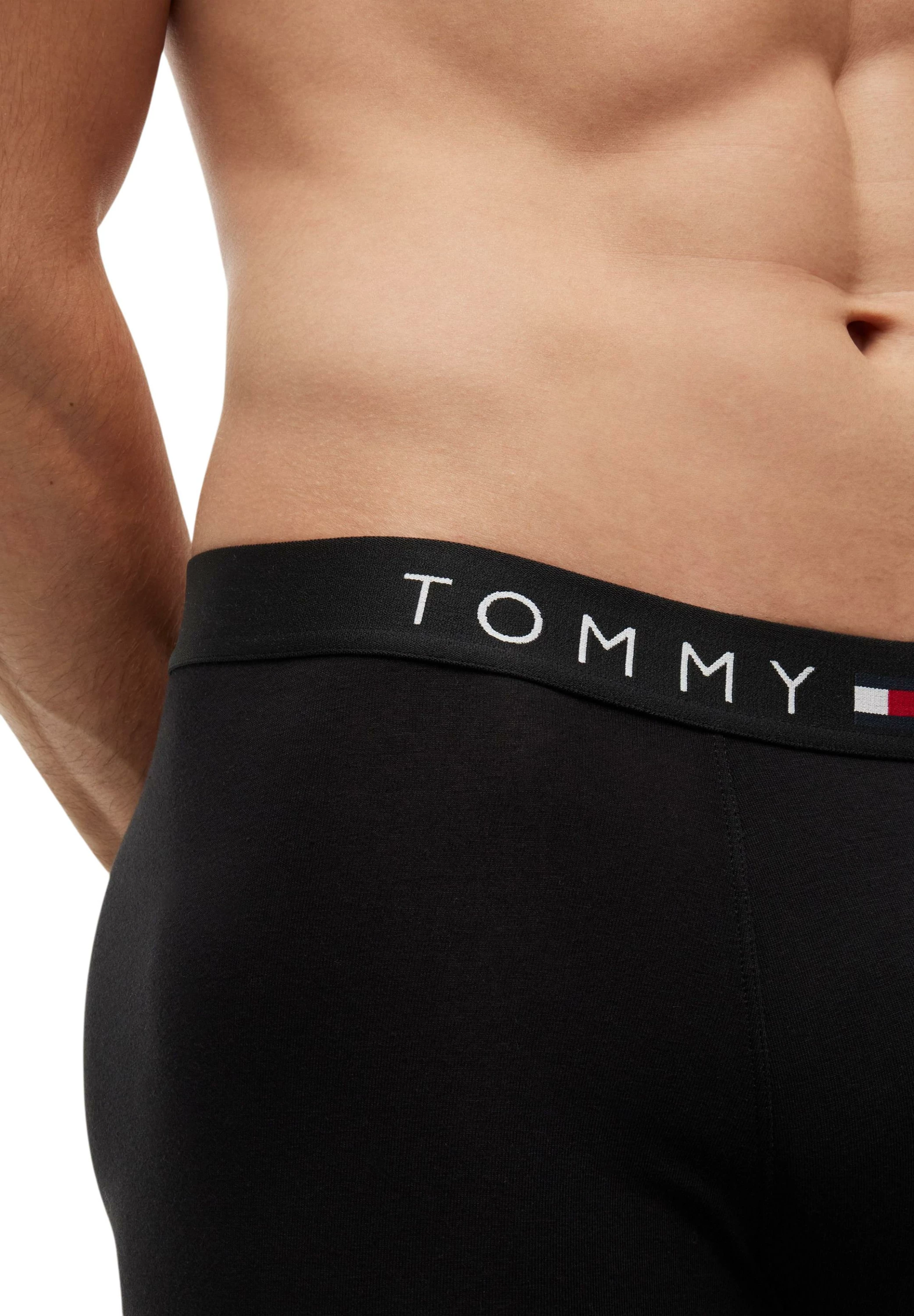 Të brendshme për meshkuj Tommy Hilfiger UM0UM03883, të zeza [Madhësia: XXL]