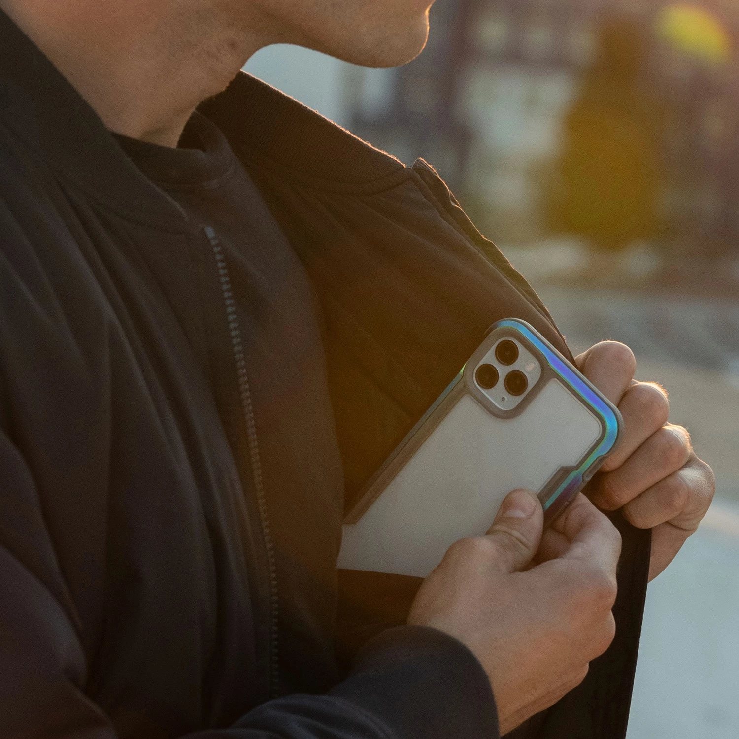 Mbështjellës Raptic X-Doria Shield për iPhone 14 Pro, MagSafe, Iridescent