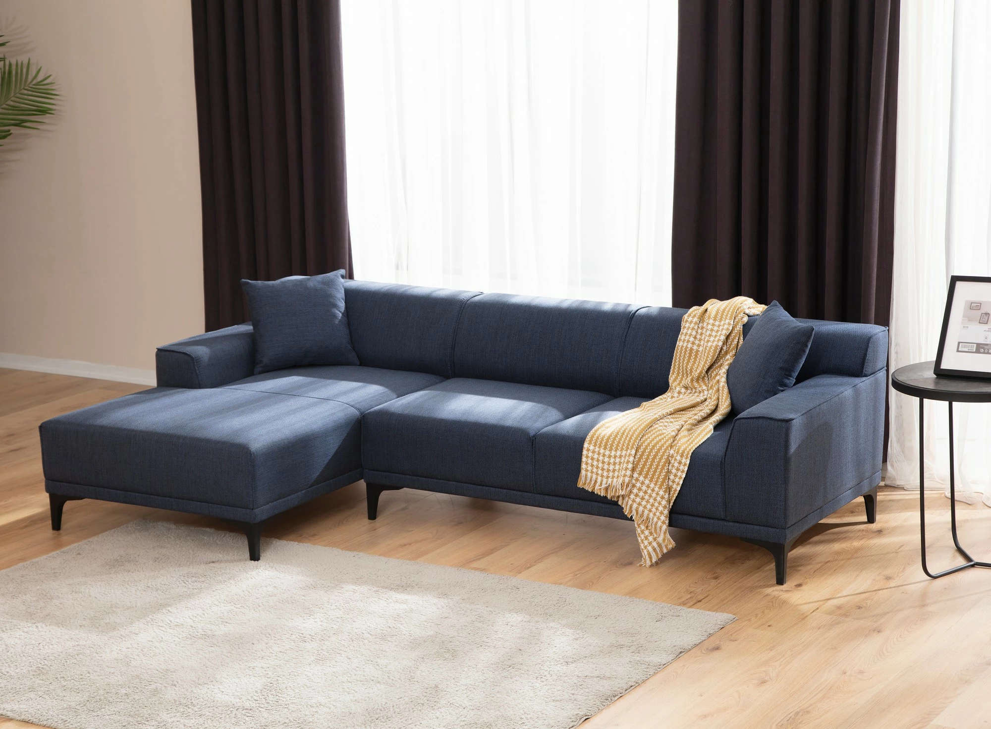 Këndare Petra L, ngjyrë kaltër, Atelier del Sofa