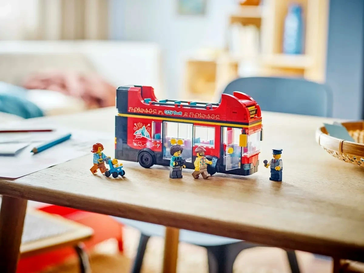 Set LEGO City 60407 Autobus i kuq dykatësh