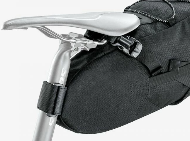 Çantë bisiklete Topeak Backloader 15L, e zezë