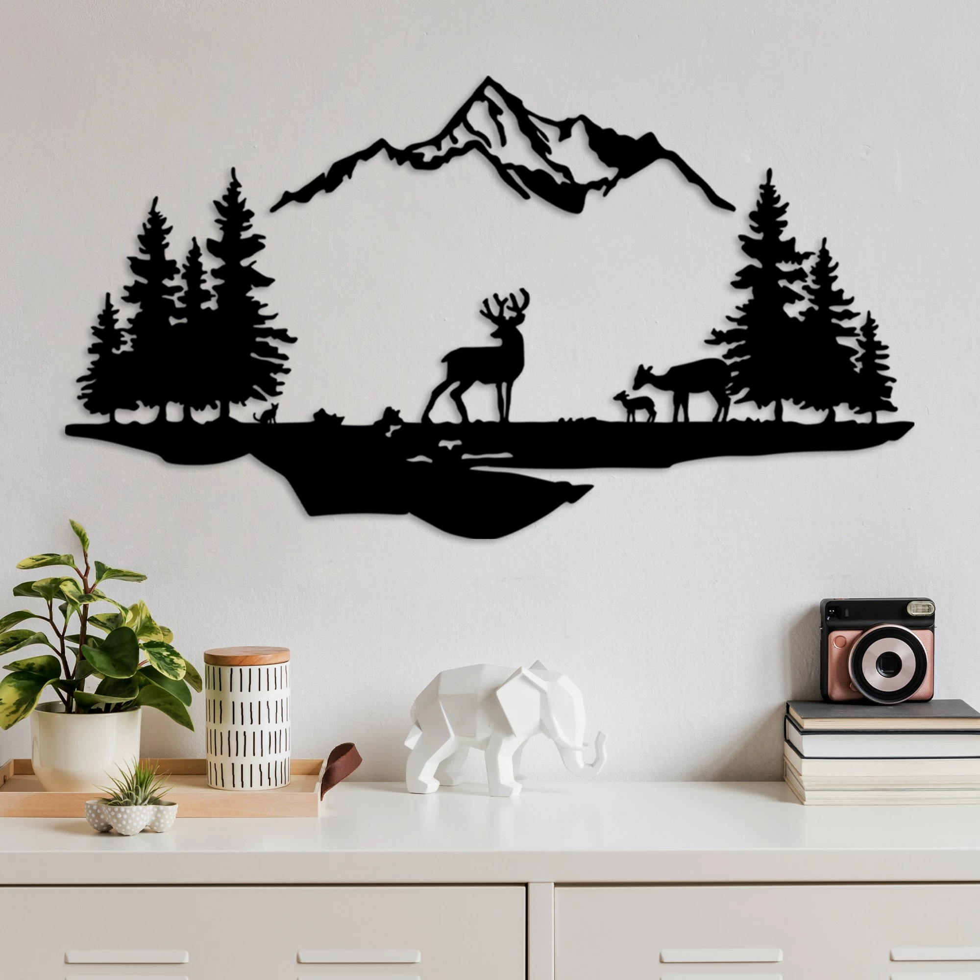 Aksesor dekorativ metalik për mur, dizajn me drerë dhe peizazh