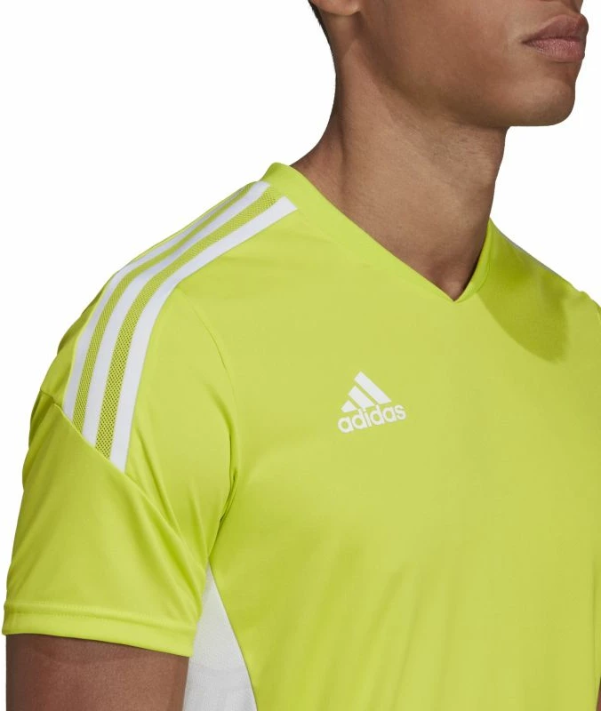 Maicë adidas për meshkuj